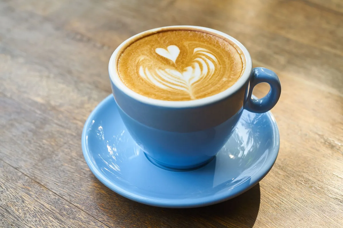 A cappuccino with a tall head