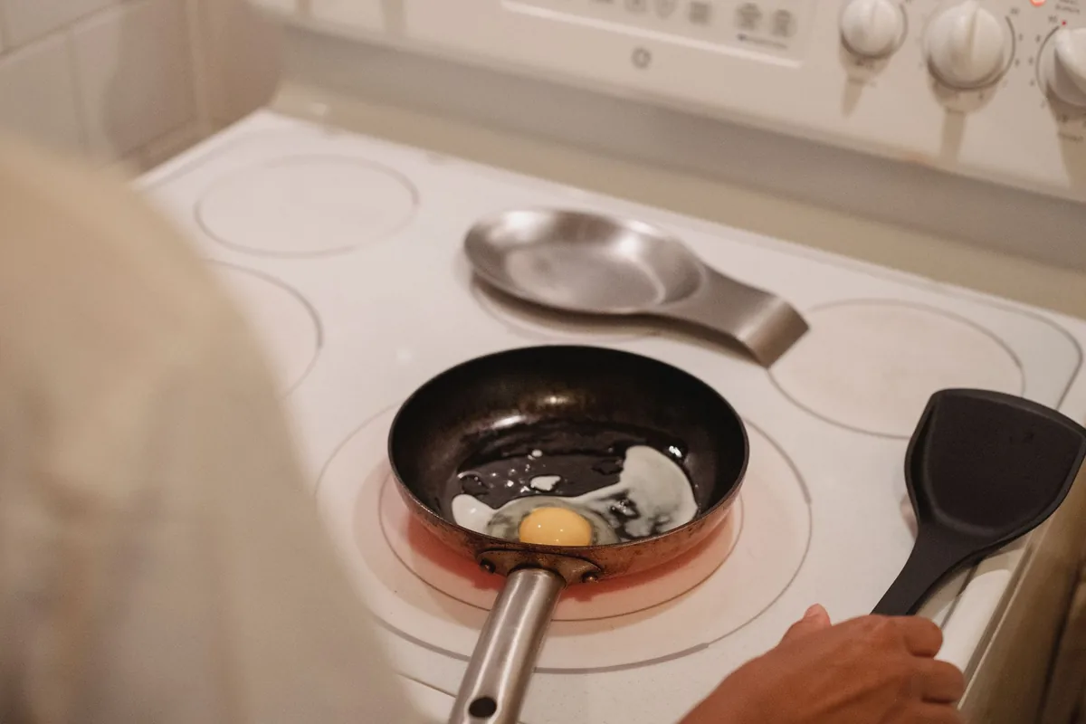 A hot empty pan