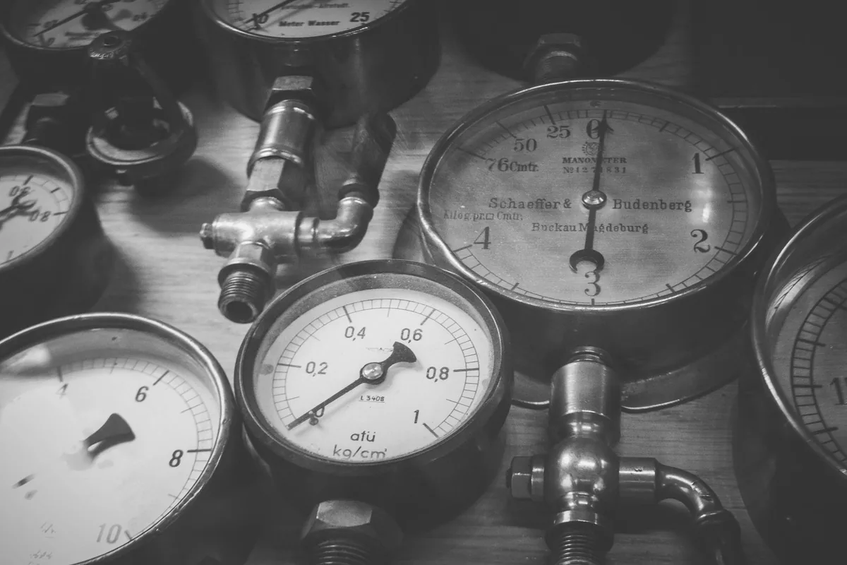 A pressure gauge close-up