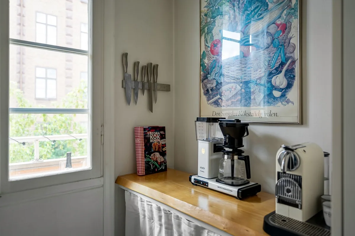 A studio kitchen corner