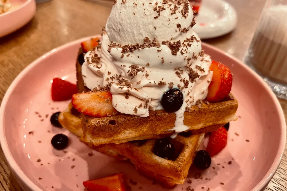 A waffle cone of ice cream