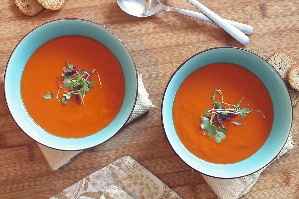 Blended tomato soup in a bowl
