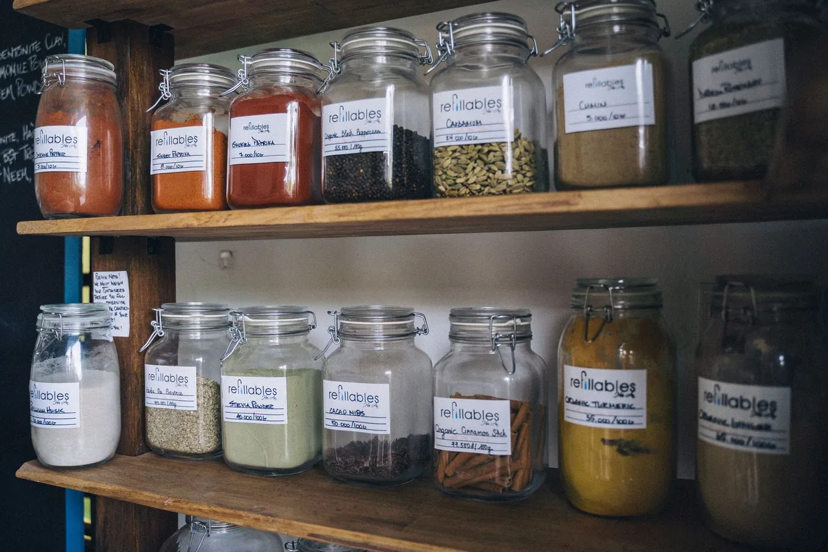 Labels on preserve jars