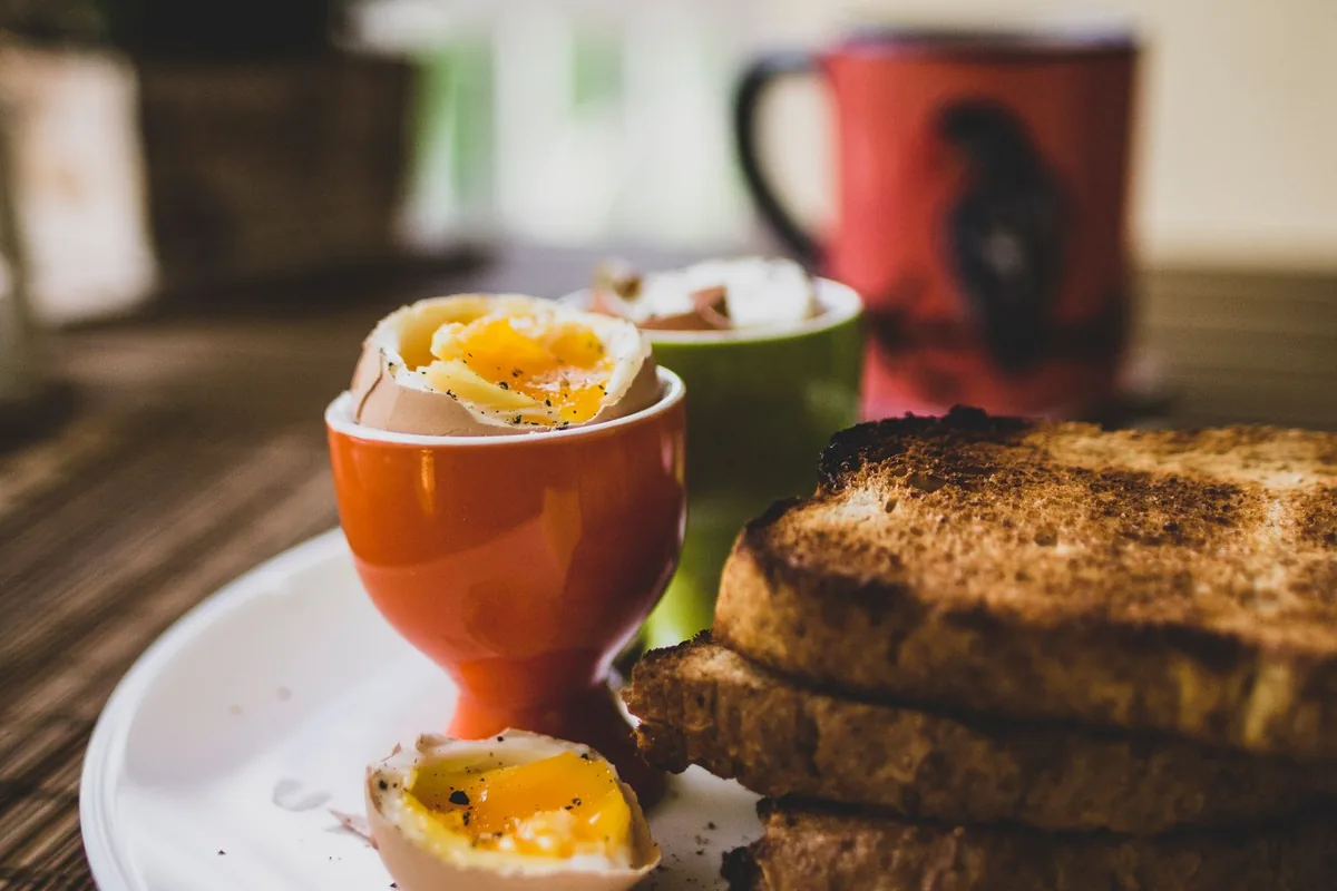 Poached egg on toast
