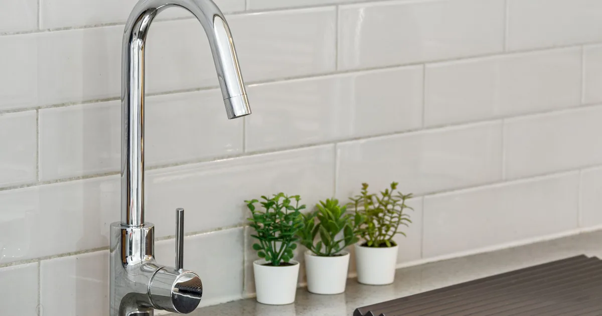 Magnets Go Missing on Ten Best Pull Down Kitchen Faucet Listings
