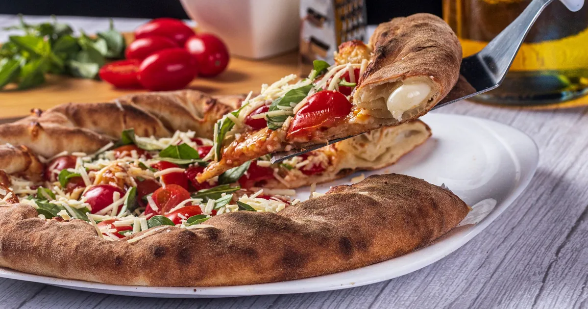 Papa John’s Menu with Prices: Crust Choice Sets the Bill