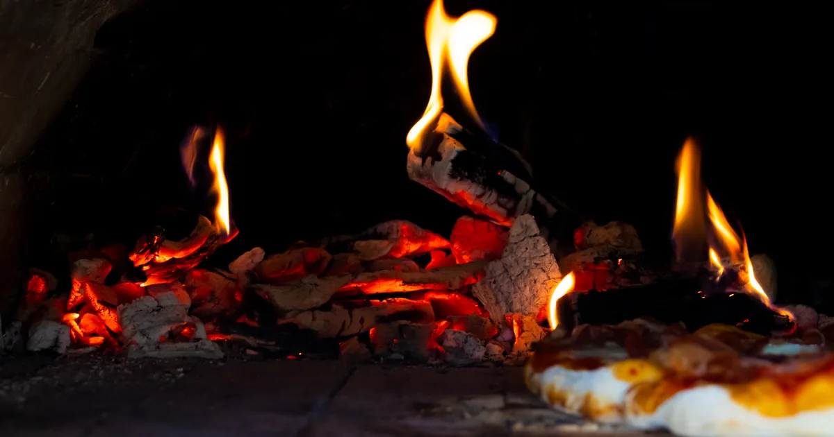 The Smaller the Box, the Hotter the Best Wood Fired Pizza Oven
