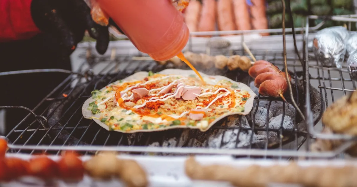 The Best Pizza Stone for Grill Was Mostly Written for an Oven